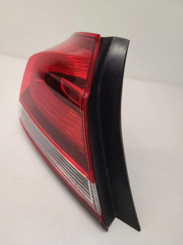 Luz trasera de conductor HONDA CIVIC LH 13-15 sedán cuarto de panel montado 33550TR0A51 Foto 3 de 4