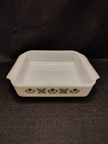 Vintage Anchor Hocking Fire King Meadow Green 8" Baking Dish #435