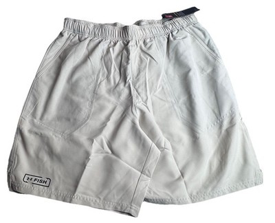 Under Armour UA Fish Mens XL Tan Cargo Shorts HeatGear UA Storm Water Resistant