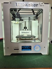 Ultimaker 2GO printer. 2+ nozzle & feeder, heated bed, magnetic bed + travel box