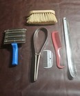 Horse Decker Grooming Currie W/ Shedding Blade Brush Comb Horn