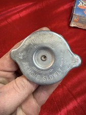 Nos 1937 1938 Cadillac 1941-1948 Oldsmobile Pontiac Ac Rc-4 Radiator Cap 850798 Nos 1937 1938 Cadillac 1941-1948 Oldsmobile Pontiac Ac Rc-4 Radiator Cap 850798