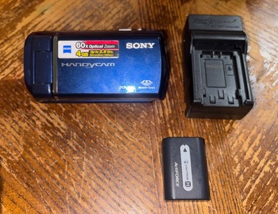 Sony Blue Camcorder Handycam DCR-SX40 4GB of Internal Memory TESTED