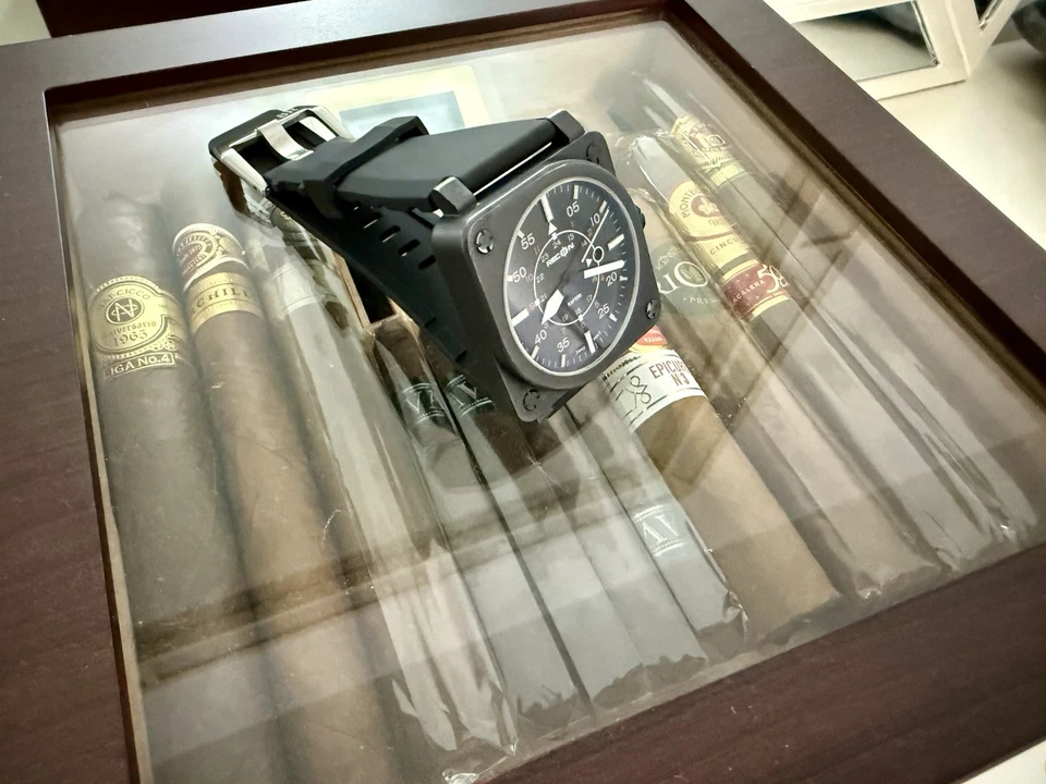 Correa RECON RAPTOR PILOT SWISS Ronda 44MM Zafiro Antirreflectante WR 15ATM BR Foto 2 de 4