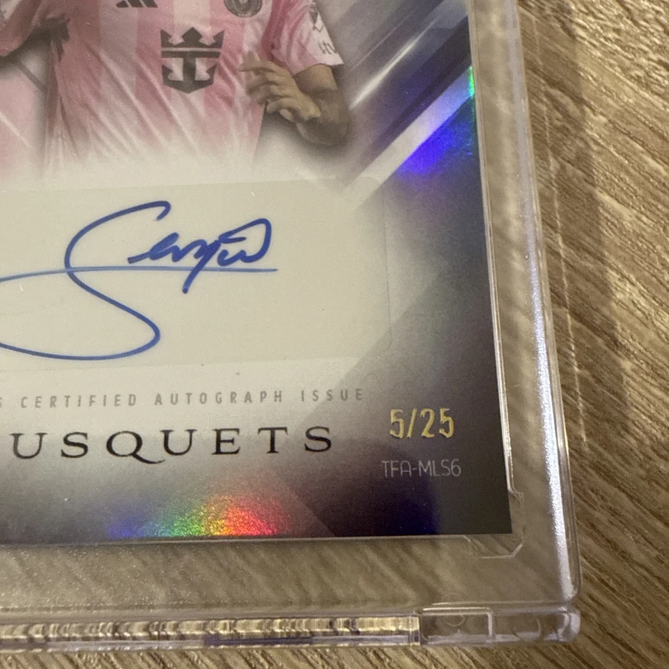 2025-26 Topps total football Sergio Busquets Auto /25 Barcelona/Inter miami - Image 2 of 3