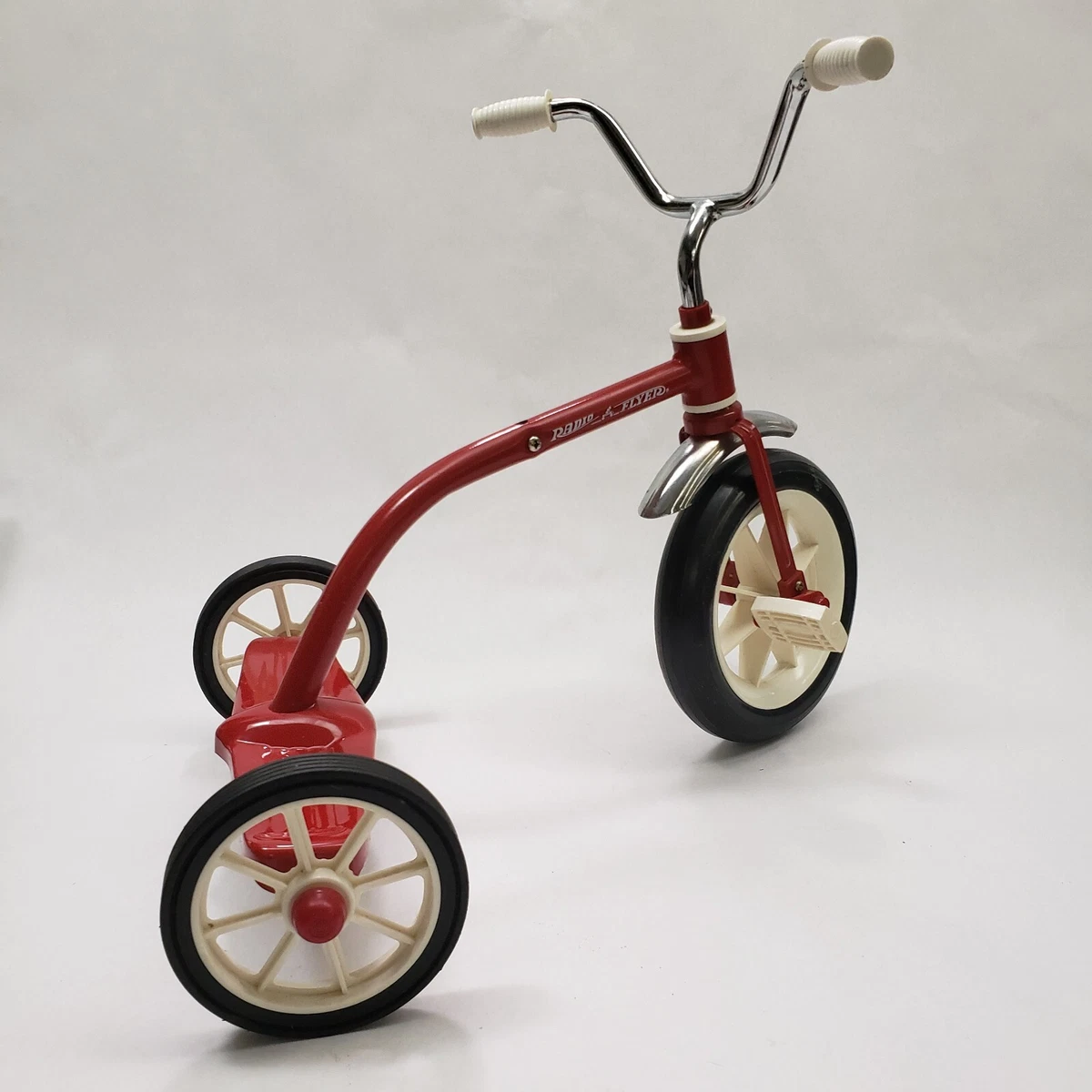 Radio flyer best sale small tricycle