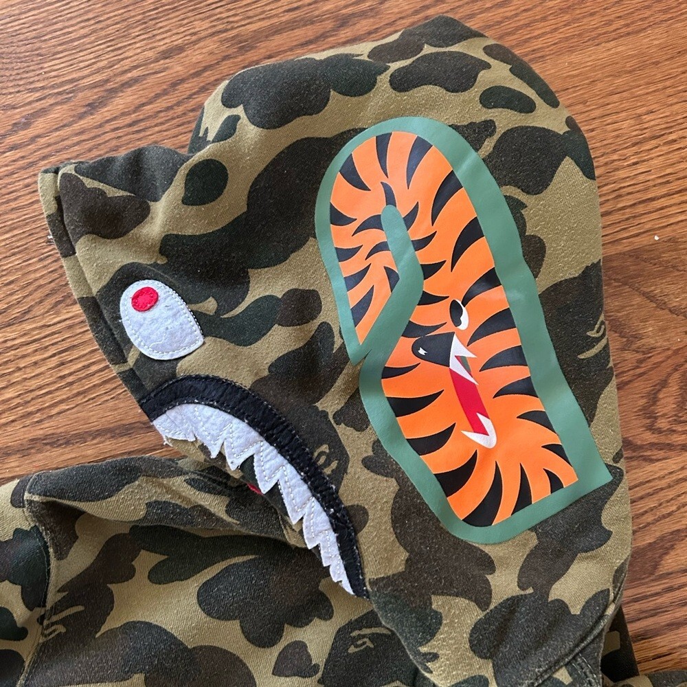 Picture 2 of 10