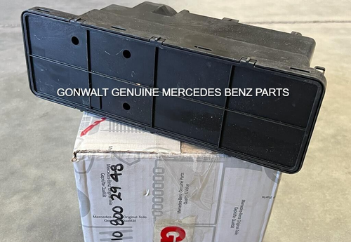 Mercedes Benz Genuine E320 C230 300D 300E Vacuum Motor OE 2108002948 - Picture 3 of 3