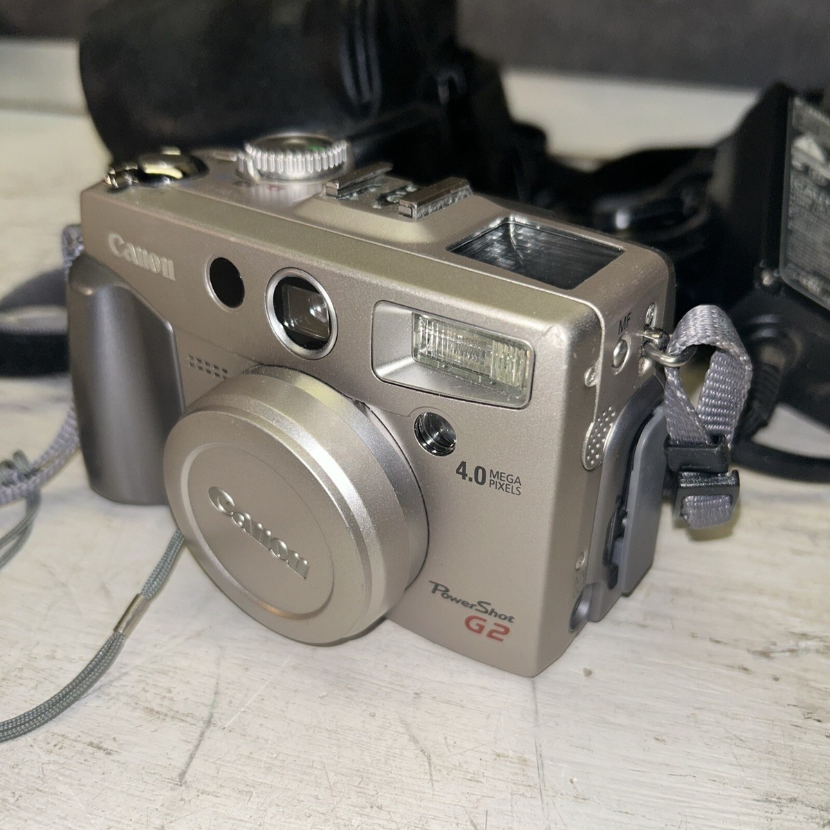 Canon PowerShot G2 - W/ Charger, No CF Card Needs New