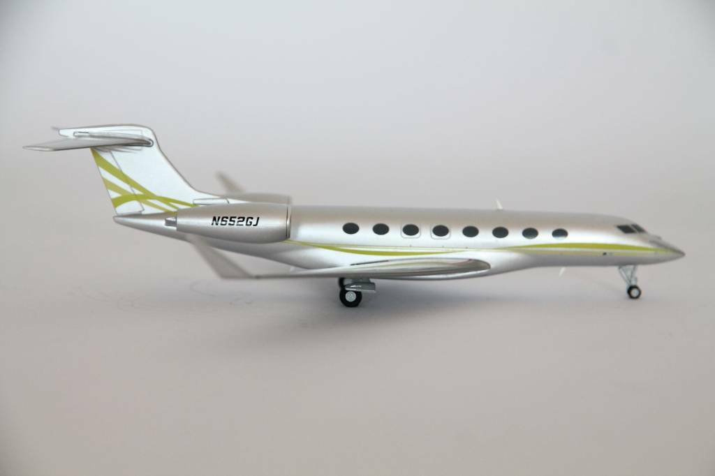 Gulfstream　G650　Gemini 200 航空機模型 g2glf756_1_1__12814.1552491439