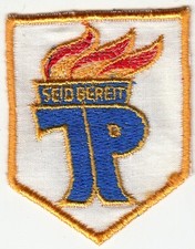 original DDR JP Junge Pioniere gestickt &Auml;rmelaufn&auml;her f. Bluse unbenutzt