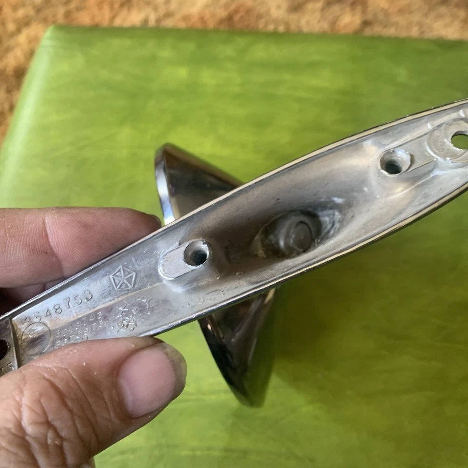 '72 CUDA EXTERIOR ESPEJO RETROVISOR MANUAL LADO DEL CONDUCTOR Barn Fresh Plymouth Chrysler Foto 4 de 4