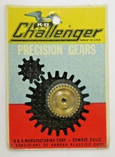 K B CHALLENGER 561 SPUR GEAR .30 32T .125 1/8 5/40 Thread 1:24 1:32 slot car s1