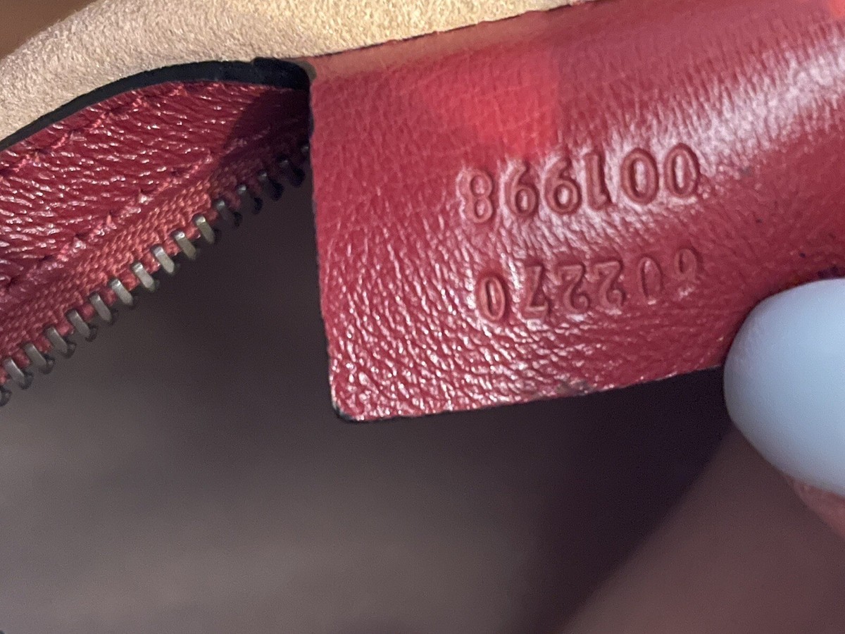 Authentic Gucci GG Marmont Matelassé Bag, Camera Bag Bamboo Authentic Gucci GG Marmont Matelassé Bag, Camera Bag Bamboo