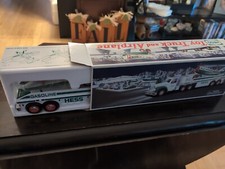 Hess 20020 18 Wheeler Truck and Airplane Toy - White