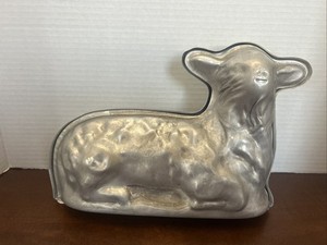 Vintage Cast Aluminum Lamb Cake Mold large