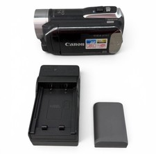 Canon Vixia HF R11 Digital Camcorder 32GB Built-In Memory w/ Battery Charger