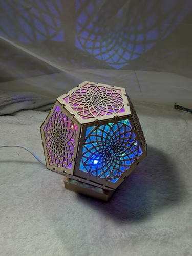 LED Colorful dodecahedron Night Light Bohemian Polar Star Accent Lamp Projector - Picture 4 of 8