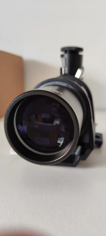 Celestron Sucherfernrohr 9x50 Sucher Winkeleinblick, beleuchtbar, wie neu in OVP - Bild 3 von 4