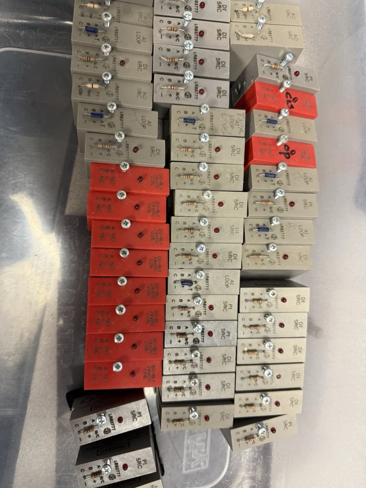 Lote de módulos Fisher - AI Loop, DI SRC, PI SRC, AO SRC, bobina de 24 VDC Foto 4 de 4