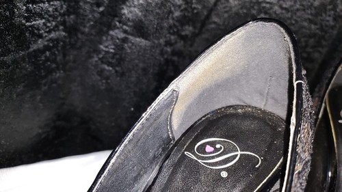Black Lace Peep Toe Heels Size 7 - Picture 11 of 11