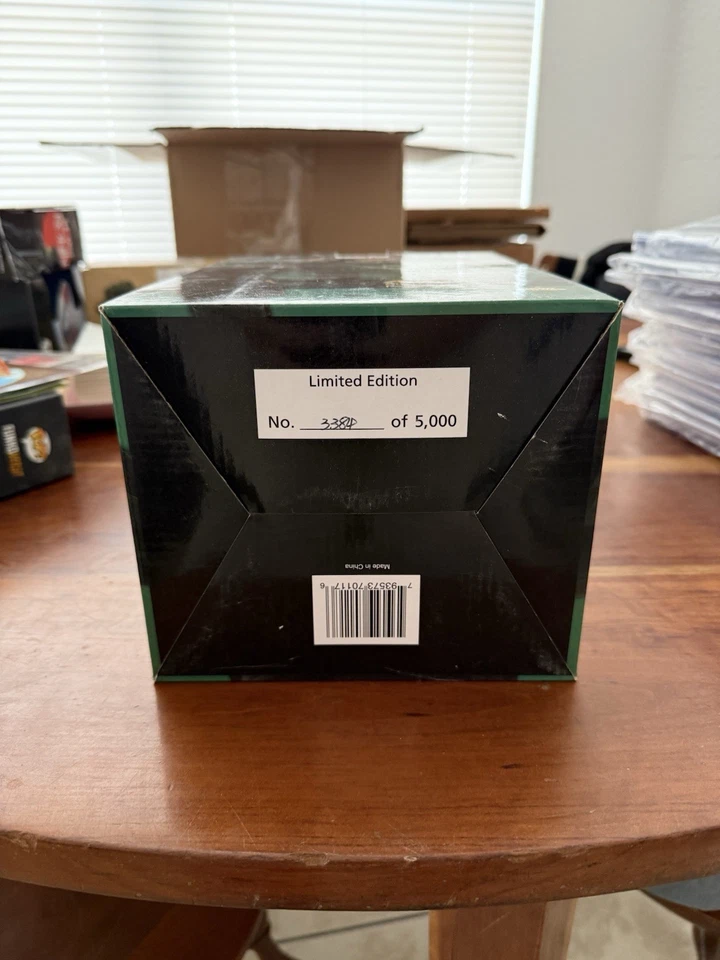 Auténtica estatua coleccionable DC Icon Heroes Arrow serie de televisión Arrow temporada dos Foto 3 de 4