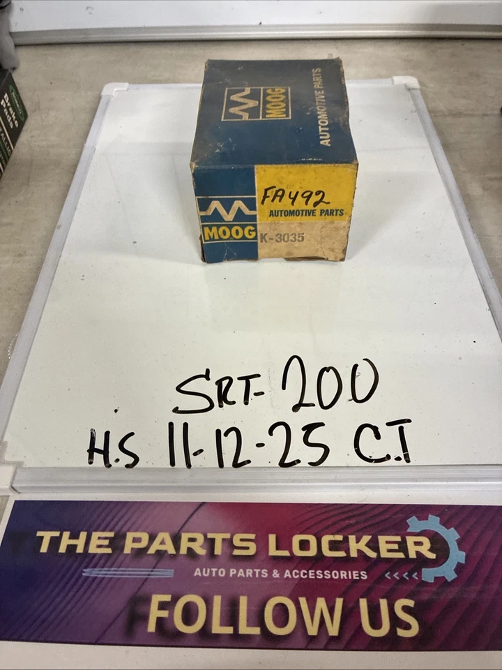 Rótula inferior Moog K3035 para AMC Rambler Classic Ambassador 62-69 de colección Foto 2 de 3