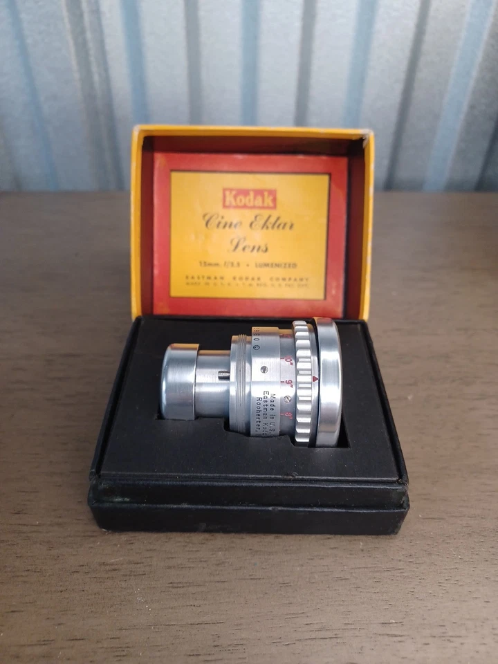 Lente gran angular vintage KODAK Cine Ektar 15 mm f = 2,5 para Caneras de 16 mm en caja Foto 3 de 4