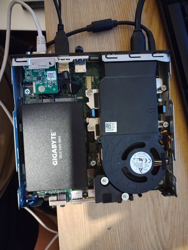 Dell OptiPlex 3060 (Intel Core i3 8a generazione 3,10 GHz, 4 GB, 240 GB SSD Windows 11 - Foto 4 di 7