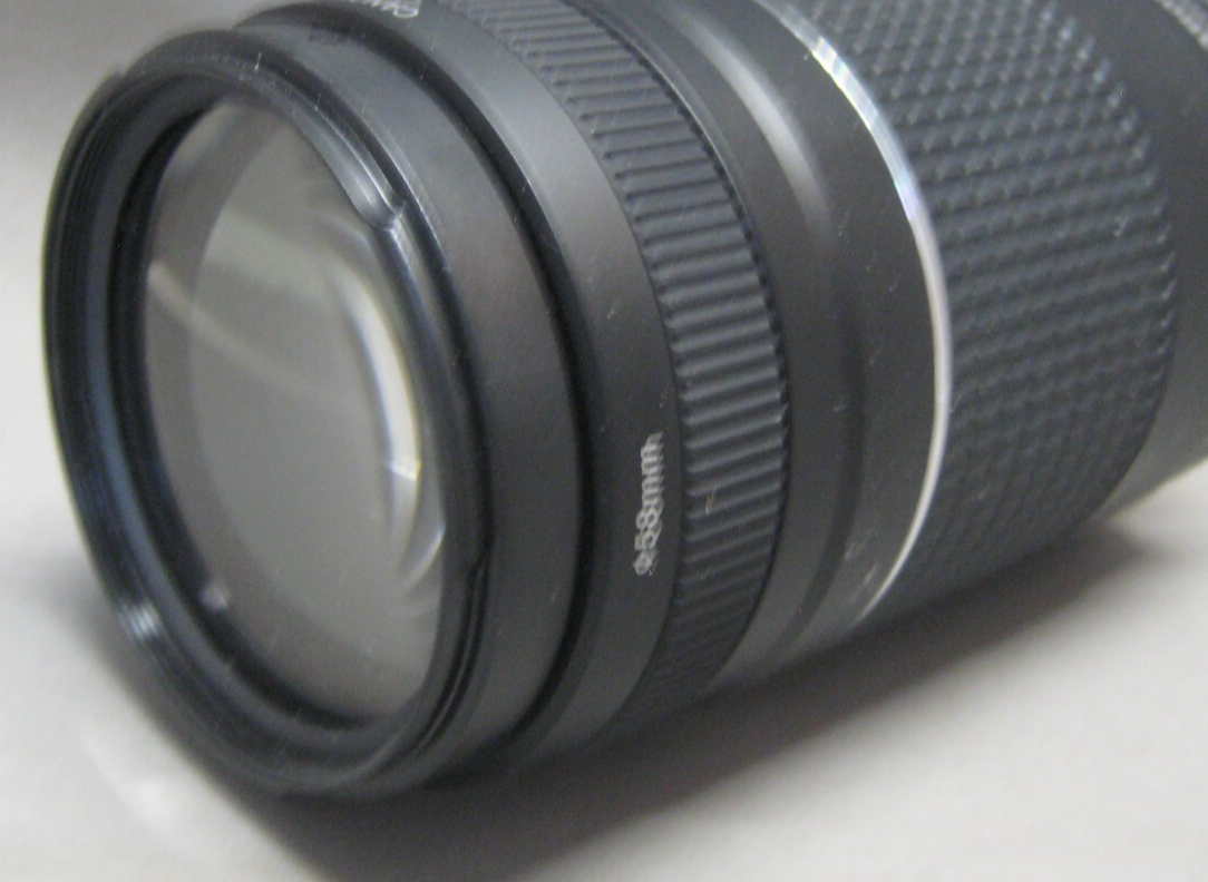 Canon EF 75-300mm f/4.5-5.6 III Zoom Lens in Very Good Condition 1.5M Focus