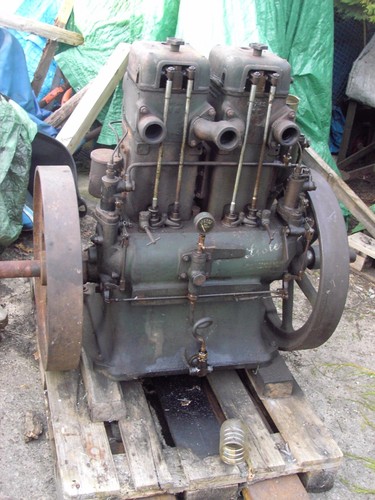 LISTER TWIN CS DIESEL ENGINE
