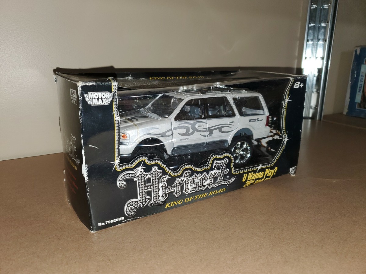 Motor Max Hi-RiserZ King of the Road 1998 Lincoln Navigator