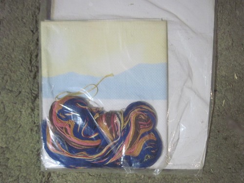 5 Vtg. Counted Cross Stitch Kits, New/1 Opened/4 Sealed - Picture 14 of 24