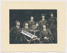 Foto Wehrmacht Soldaten mit Granatwerfer  2.WK (9852a)