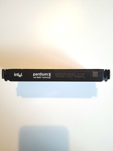 CPU Classic: Intel Pentium II 233 MHz 80522PX233512EC SL2HF - Schöne Retro CPU - Picture 3 of 3