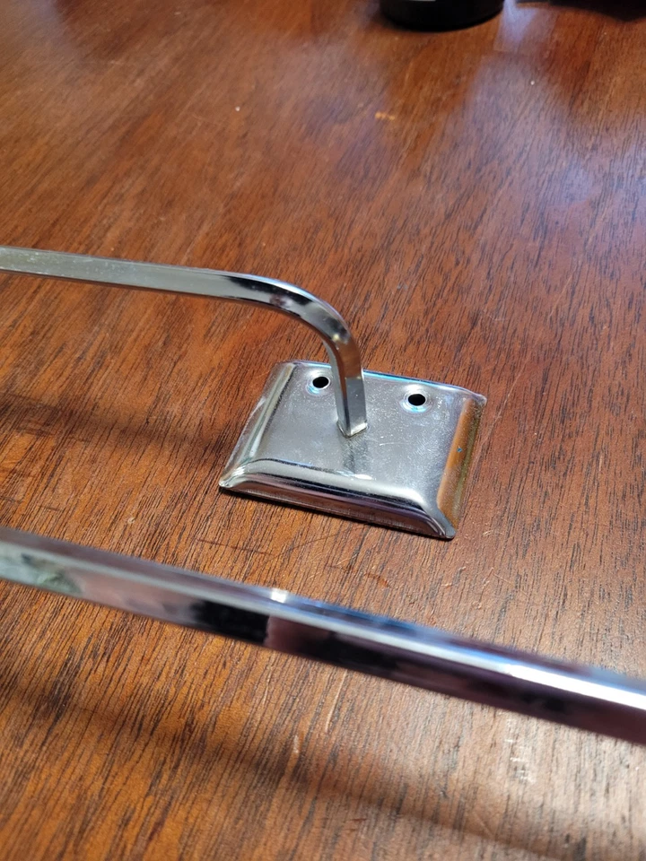 Set Of Three 1950s Vintage Chrome Wall Mounted Towel Racks Bathroom - image 4 of 4