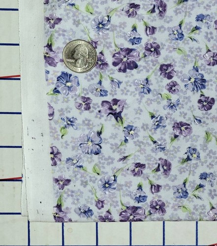 Flowers Floral Lavender Blue 60" wide MMFAB Fabric Cotton Quilt YOU PICK LENGTH - Picture 4 of 6