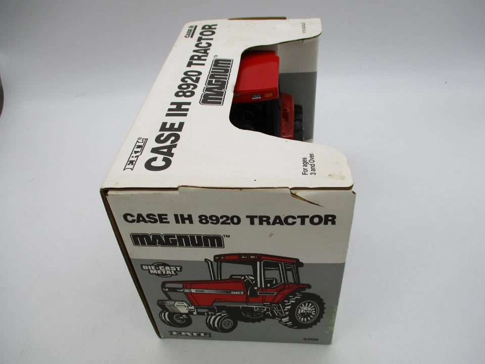ERTL CASEIH 8920 1/16 Scale Diecast Model Diesel Tractor  - Image 3 of 4