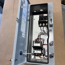 SIEMENS SCFC21 NEMA 0 NON-FUSED COMBO STARTER 5 HP 120 V COIL 14CS+32A