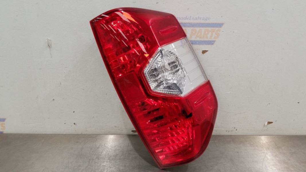 20 TOYOTA TUNDRA TAIL LIGHT TAIL LAMP RIGHT PASSENGER