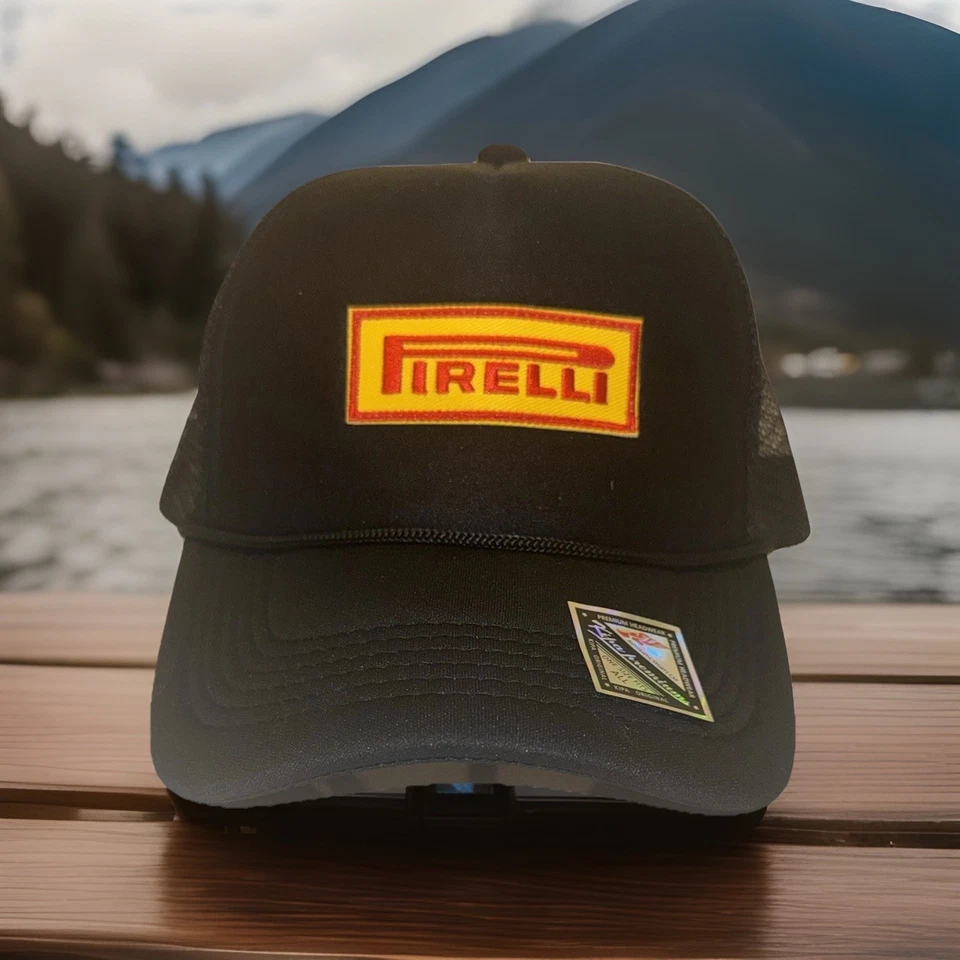 Sombrero negro neumático Pirelli Foto 2 de 3