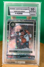 2024 Panini NBA Hoops #166 Giannis Antetokounmpo [Winter Prizm Premium] Grade 10