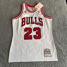 100 Authentic Michael Jordan Mitchell Ness Chicago Bulls 96 Finals Jersey 40