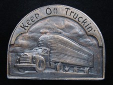 RI03125 VINTAGE 1970s KEEP ON TRUCKIN' TRUCK DRIVER BELT BUCKLE