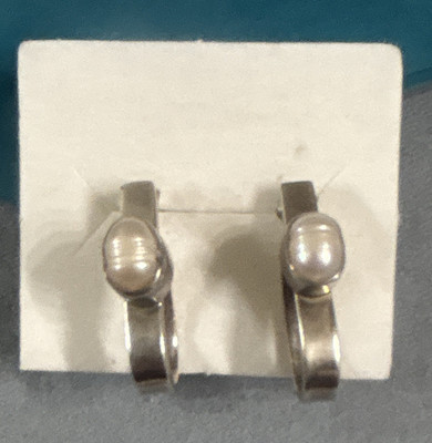 Lilly Barrack Sterling Silver l Earrings White Oval Pearl Butterfly Backs