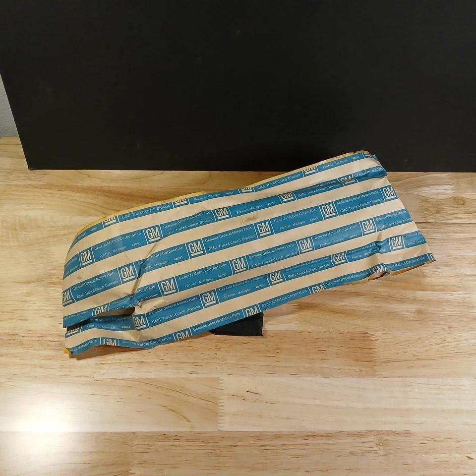 1962 - 1965 GM Chevrolet Truck Suburban LH lente de seta GM #2452352 NOS OEM - Imagem 2 de 4