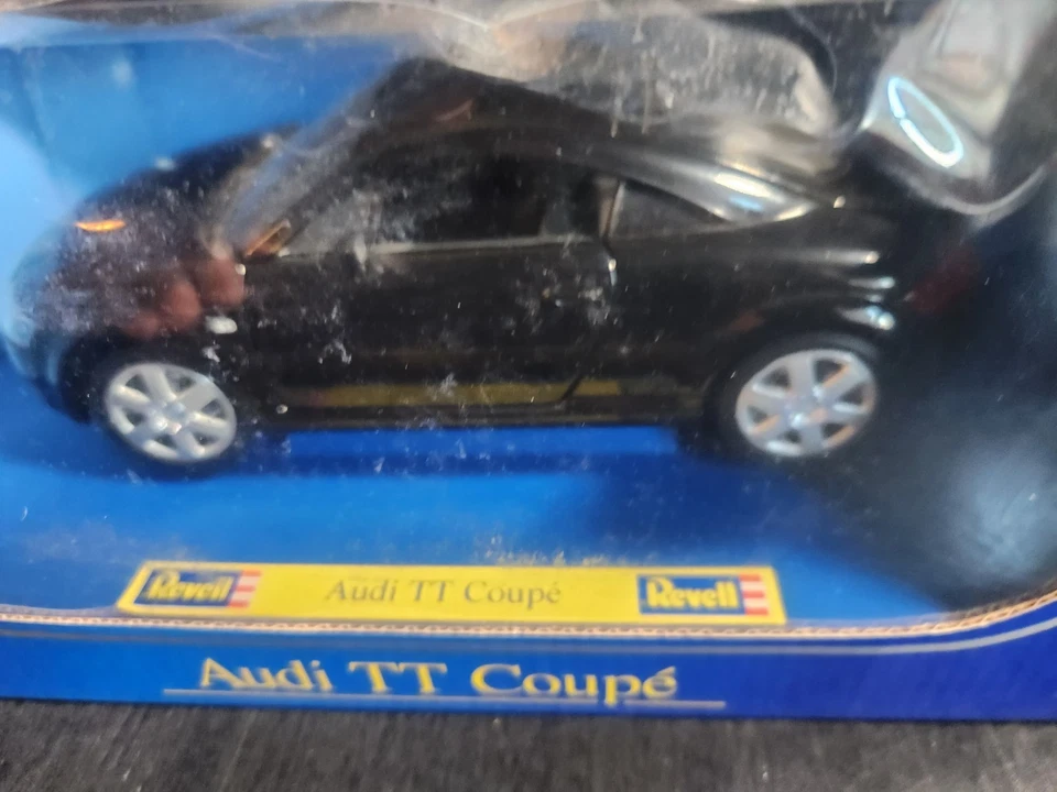 REVELL AUDI TT CUPÉ ESCALA 1:18 08953 MODELO DIECAST NEGRO/NEGRO NUEVO EN CAJA NUEVO Foto 3 de 4