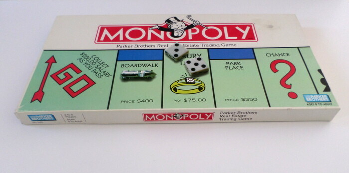 Vintage Monopoly Board Game Parker Brothers No. 0009 -- Complete