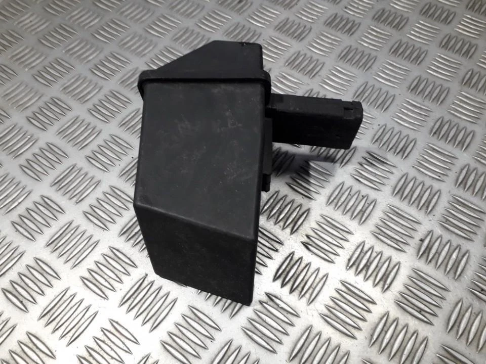 Resonador de admisión Ford Focus 2002 (cámara de escape de caja de aire) 98AB9F7 #491847-47 Foto 2 de 4