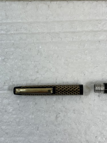 Vintage Sheaffer 585 Fountain Pen and Bull Point Biro. Black/Gold. 14K Gold Nib. - Picture 19 of 20